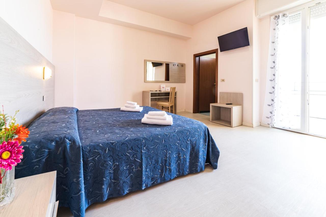 Hotel Royal Cattolica Kültér fotó