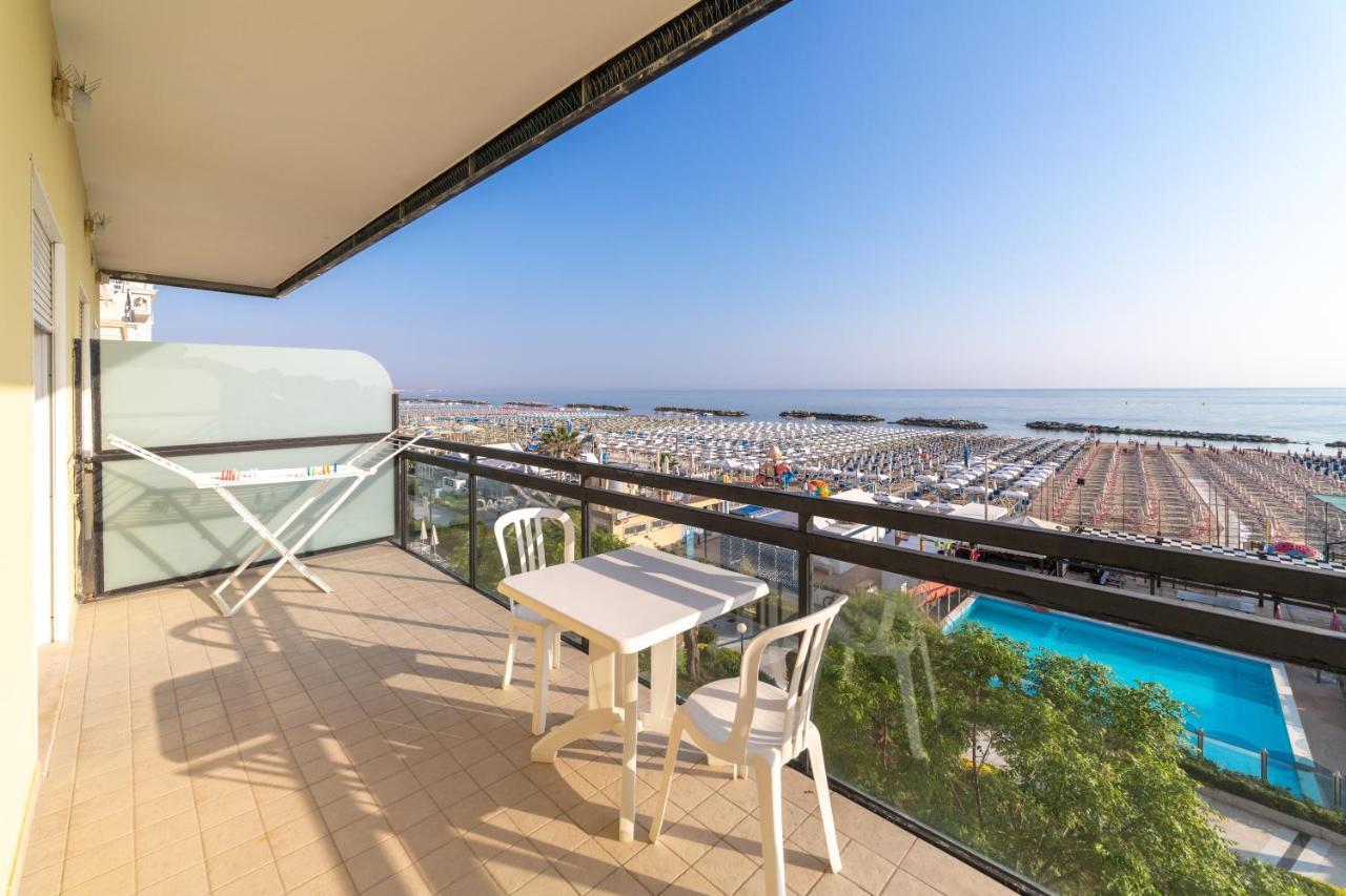 Hotel Royal Cattolica Kültér fotó
