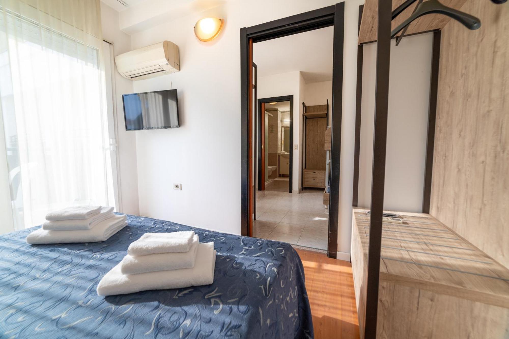 Hotel Royal Cattolica Kültér fotó