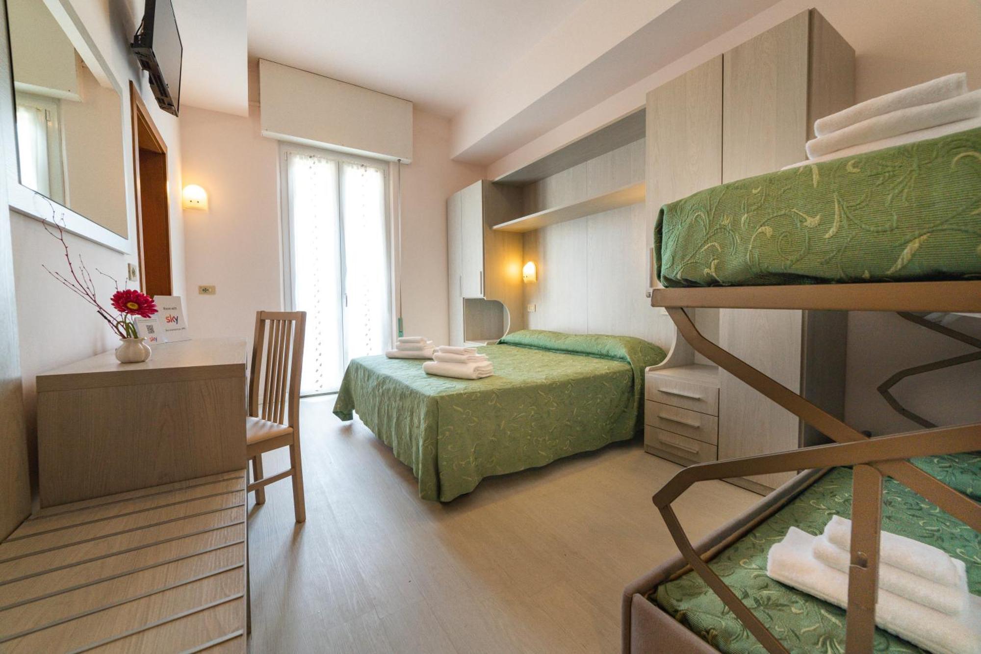 Hotel Royal Cattolica Kültér fotó