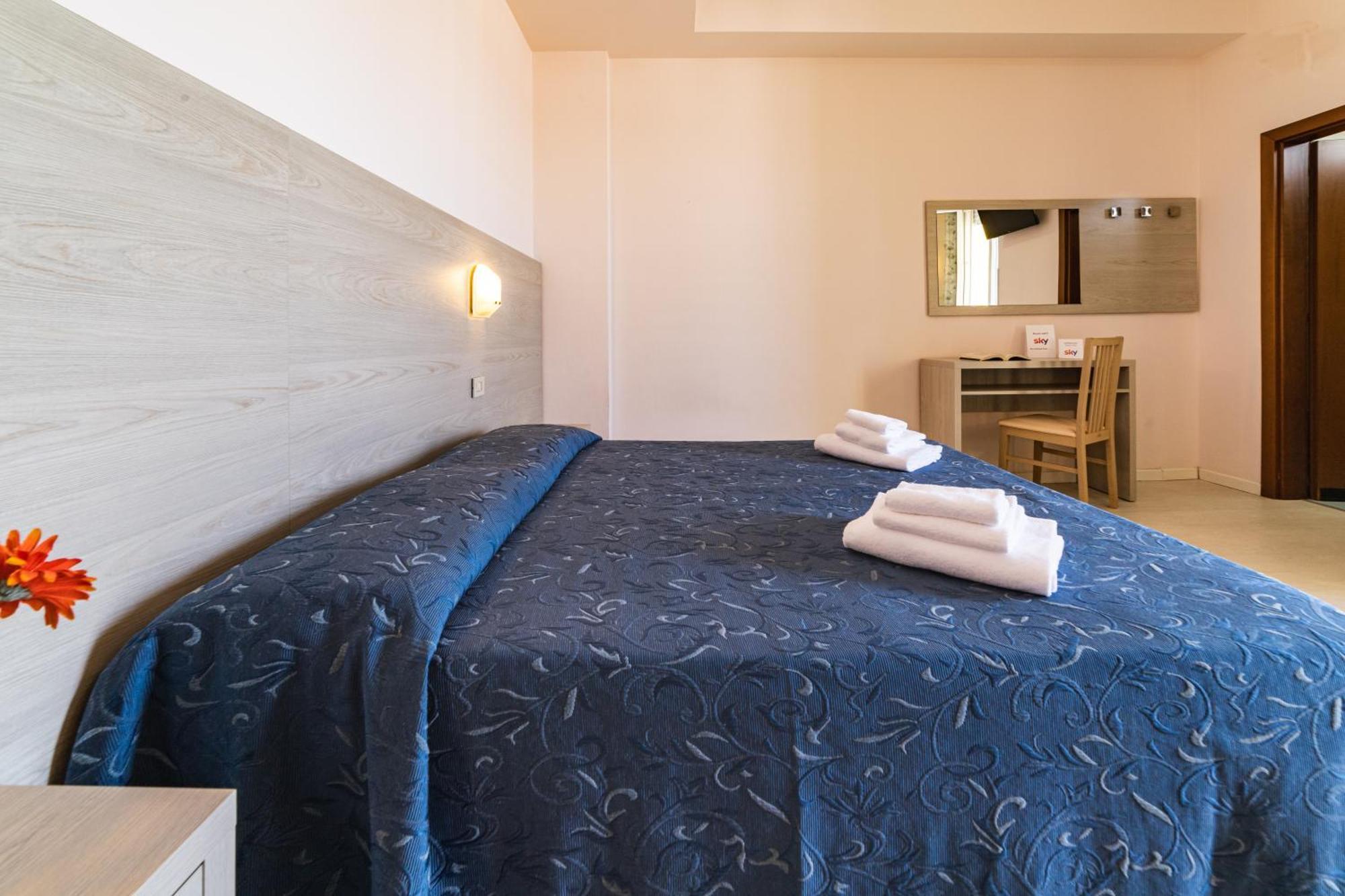 Hotel Royal Cattolica Kültér fotó