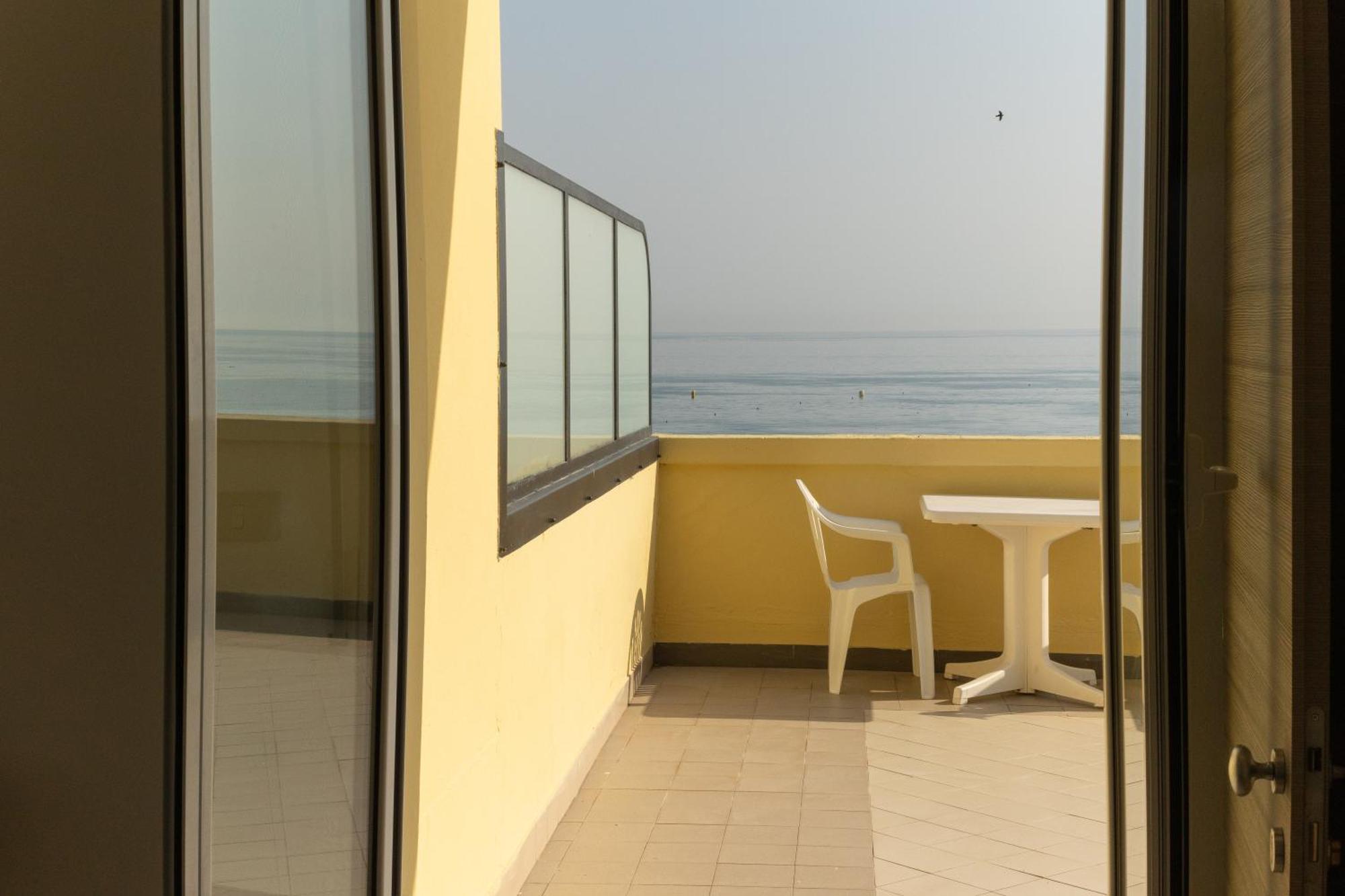 Hotel Royal Cattolica Kültér fotó